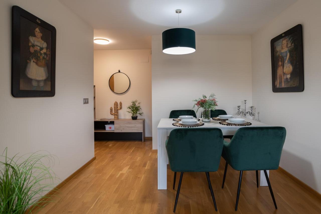 Apartamento Bulevar 1 Con Parking Gratuito กัสเตญองเดลาปลานา ภายนอก รูปภาพ